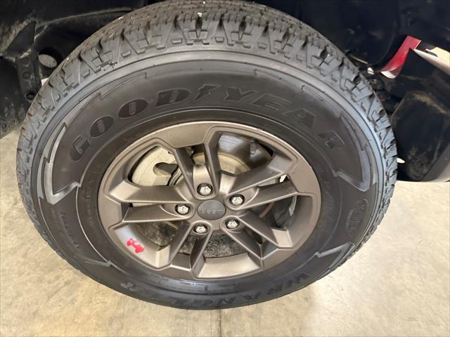used 2022 Jeep Wrangler Unlimited car, priced at $26,554
