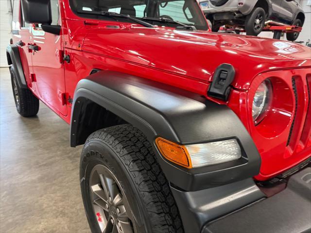 used 2022 Jeep Wrangler Unlimited car, priced at $26,554