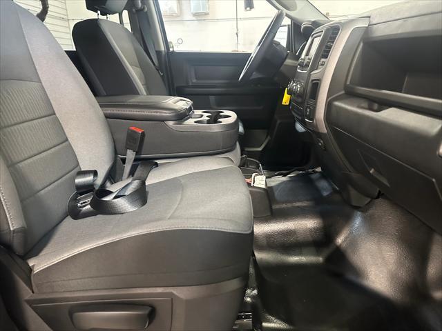 new 2024 Ram 1500 Classic car, priced at $41,677