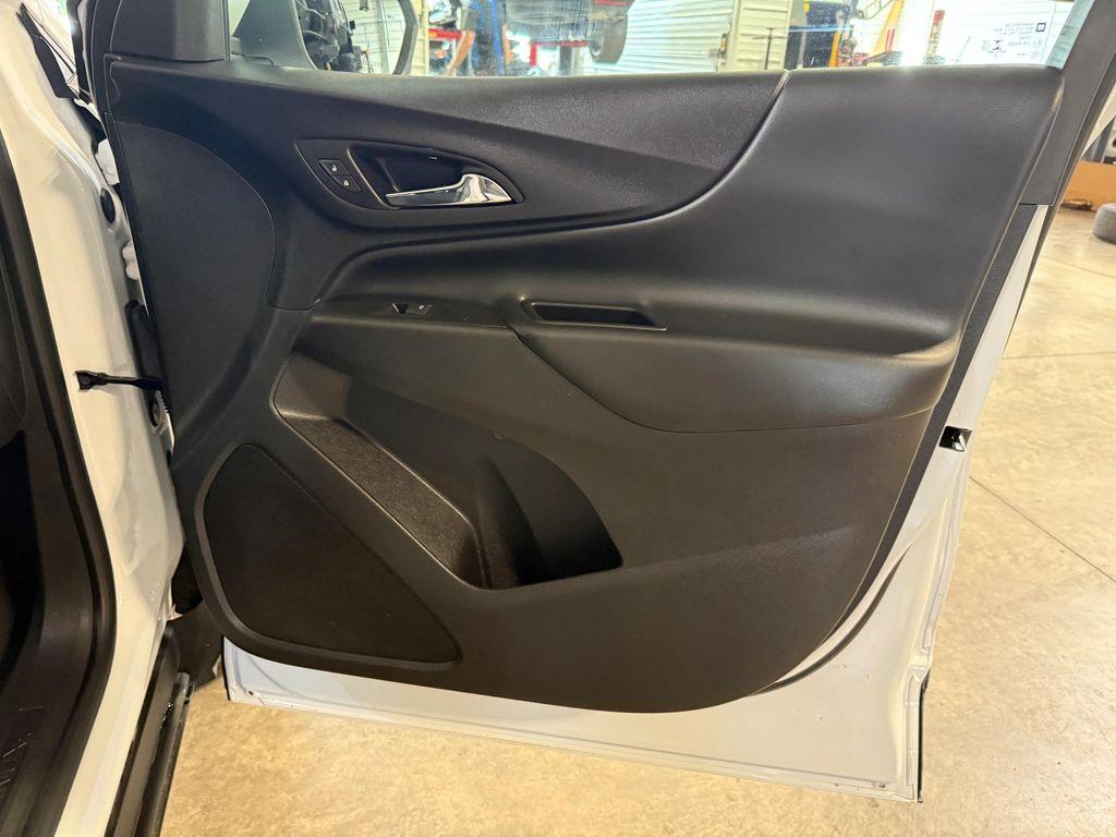 used 2022 Chevrolet Equinox car, priced at $18,787
