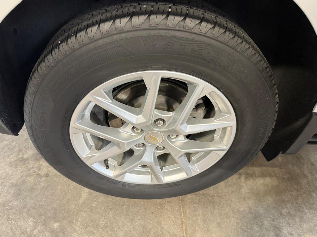 used 2022 Chevrolet Equinox car, priced at $18,787