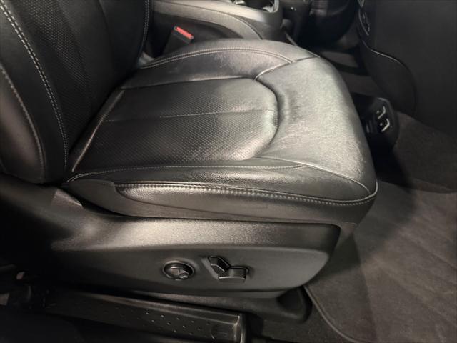 used 2021 Chrysler Pacifica Hybrid car, priced at $25,503