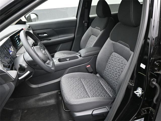 new 2025 Nissan Kicks car, priced at $25,532