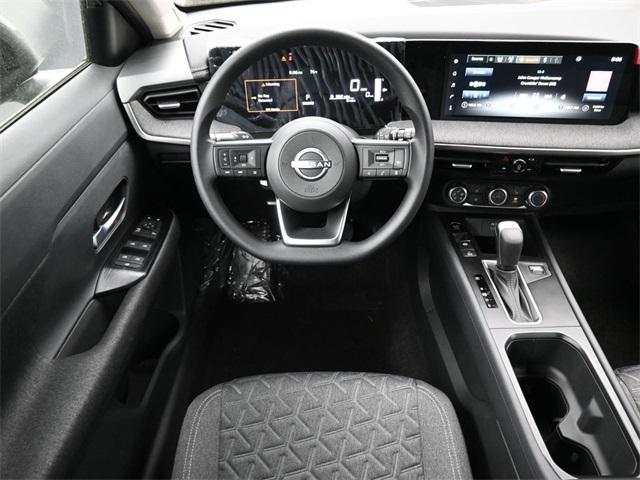 new 2025 Nissan Kicks car, priced at $25,532