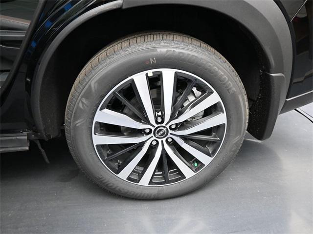 new 2025 Nissan Pathfinder car, priced at $48,962