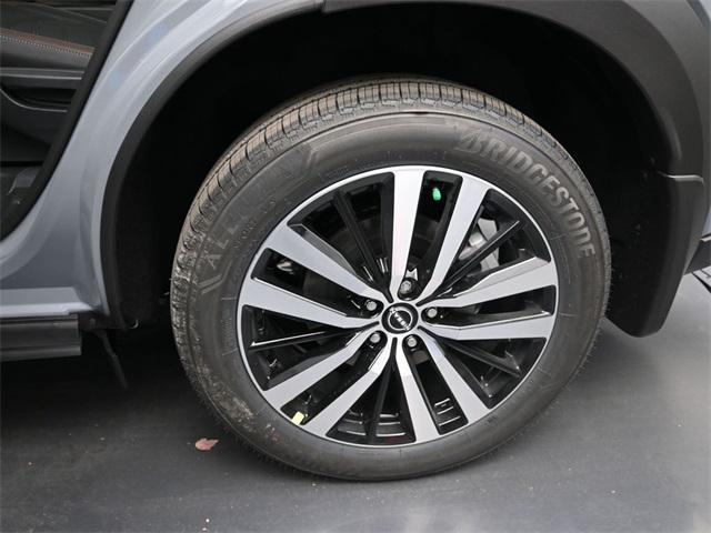 new 2025 Nissan Pathfinder car, priced at $47,310