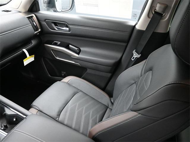 new 2025 Nissan Pathfinder car, priced at $47,310