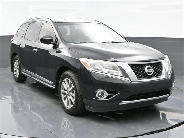 used 2015 Nissan Pathfinder car, priced at $7,950