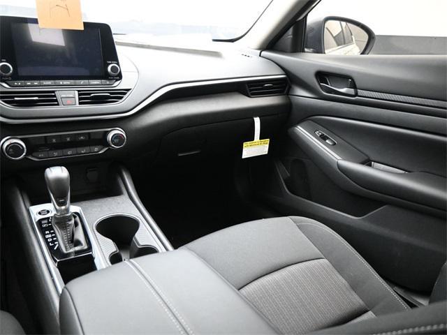 new 2025 Nissan Altima car, priced at $25,944