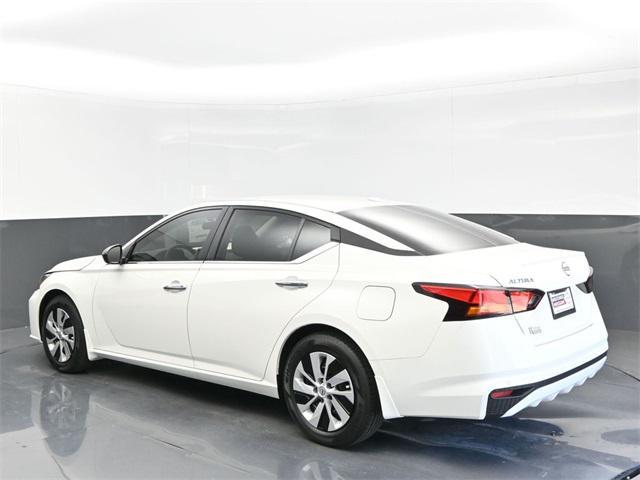 new 2025 Nissan Altima car, priced at $25,944