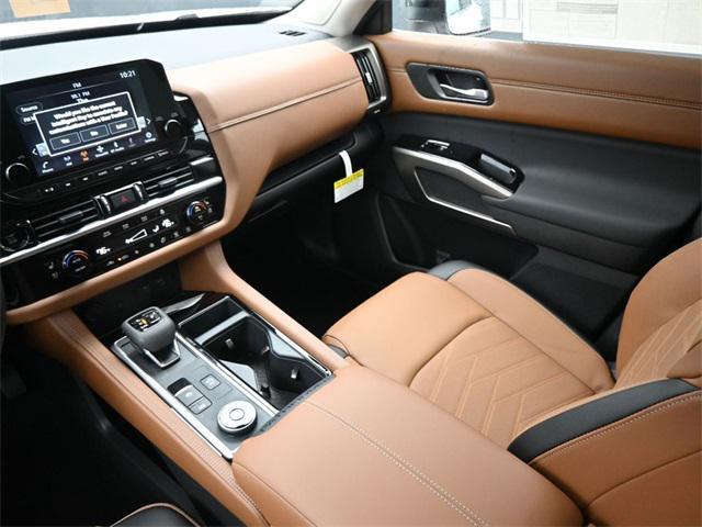 new 2025 Nissan Pathfinder car, priced at $51,056