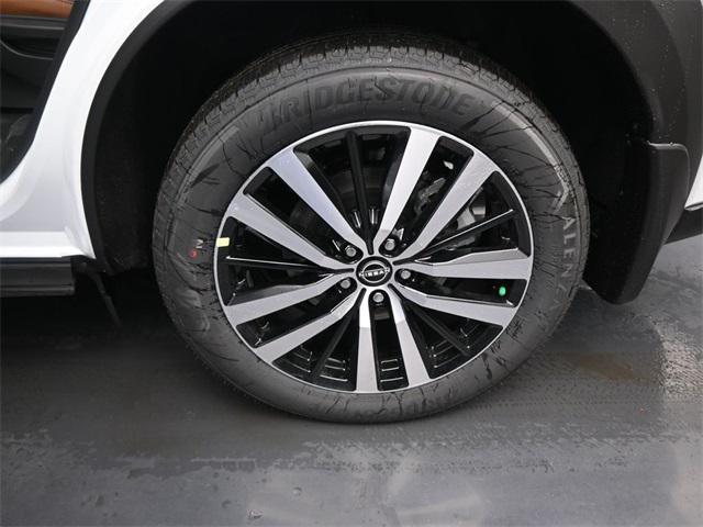new 2025 Nissan Pathfinder car, priced at $51,056