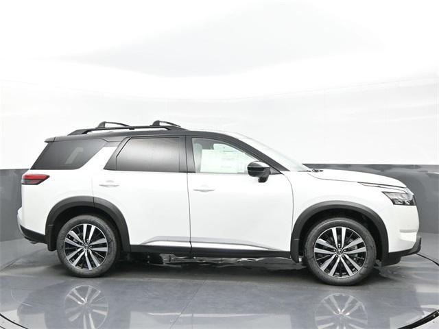 new 2025 Nissan Pathfinder car, priced at $51,056