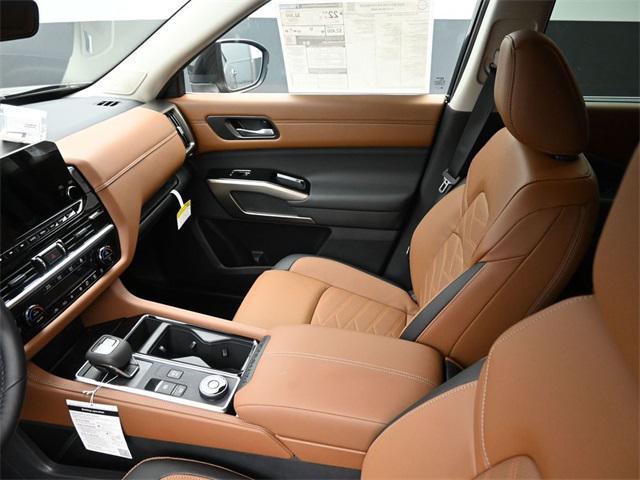 new 2025 Nissan Pathfinder car, priced at $46,410