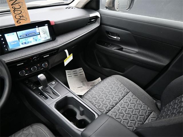 new 2025 Nissan Kicks car, priced at $22,012