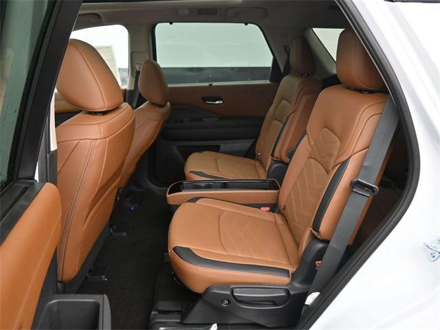 new 2025 Nissan Pathfinder car, priced at $51,056