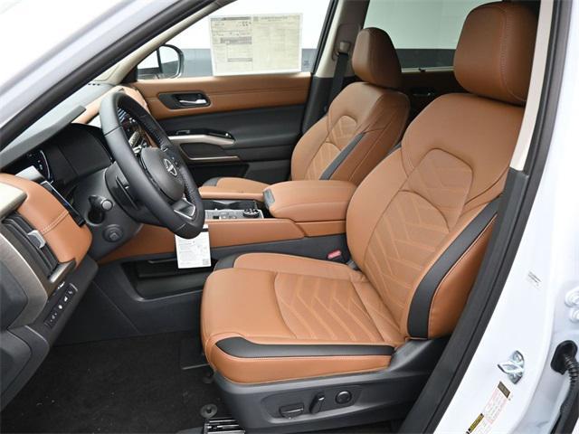 new 2025 Nissan Pathfinder car, priced at $49,856