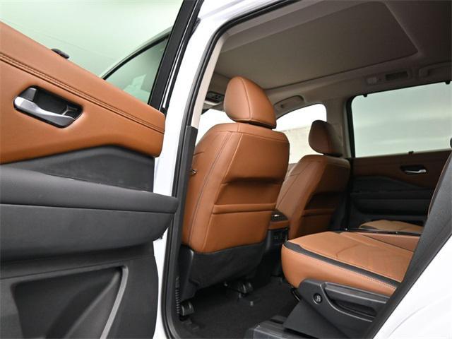 new 2025 Nissan Pathfinder car, priced at $49,856