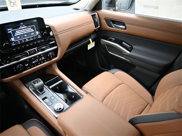 new 2025 Nissan Pathfinder car, priced at $48,962