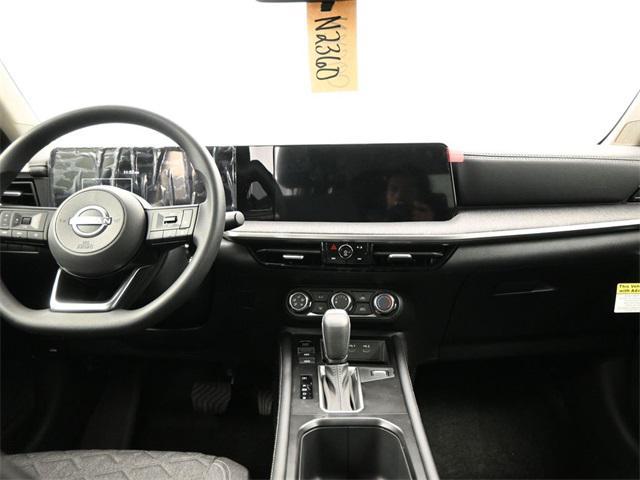 new 2025 Nissan Kicks car, priced at $26,107