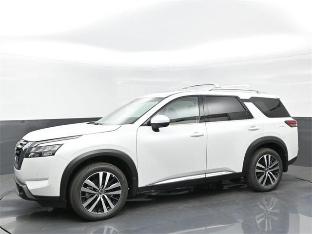 new 2025 Nissan Pathfinder car, priced at $49,320