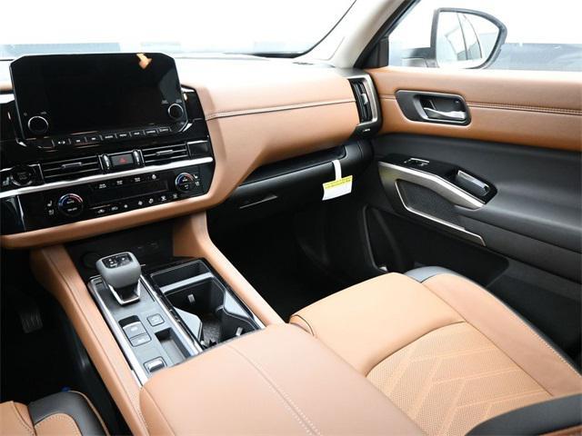 new 2025 Nissan Pathfinder car, priced at $49,320