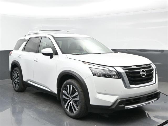 new 2025 Nissan Pathfinder car, priced at $49,320