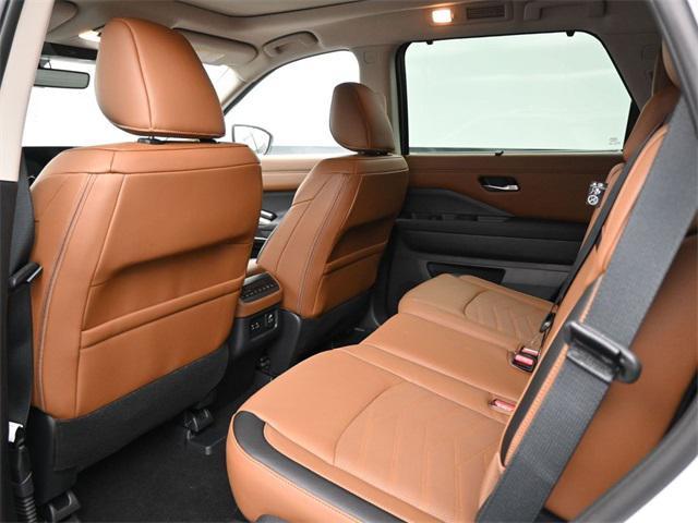 new 2025 Nissan Pathfinder car, priced at $49,320
