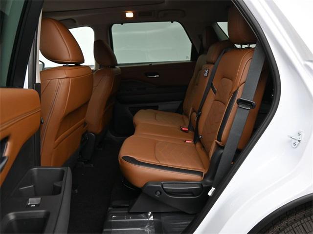 new 2025 Nissan Pathfinder car, priced at $49,320