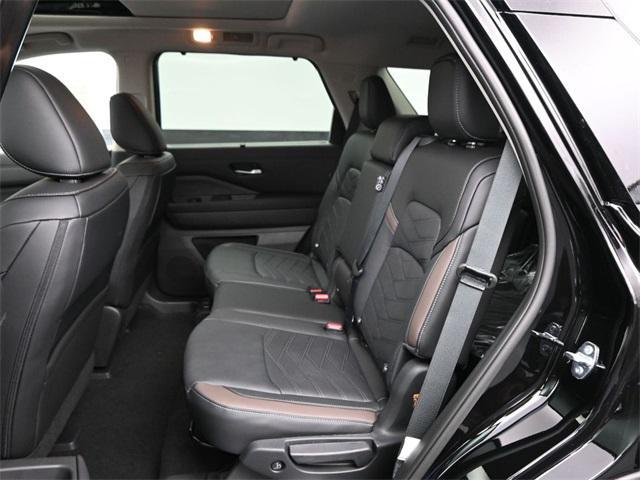 new 2025 Nissan Pathfinder car, priced at $47,088