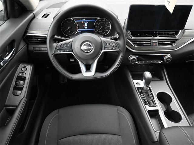 new 2025 Nissan Altima car, priced at $29,808