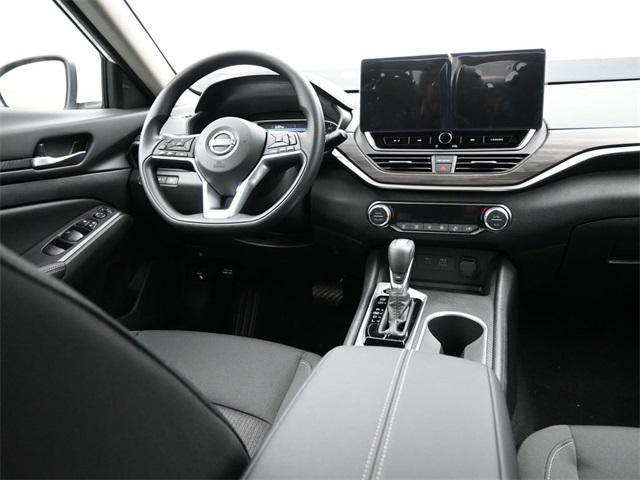 new 2025 Nissan Altima car, priced at $29,808