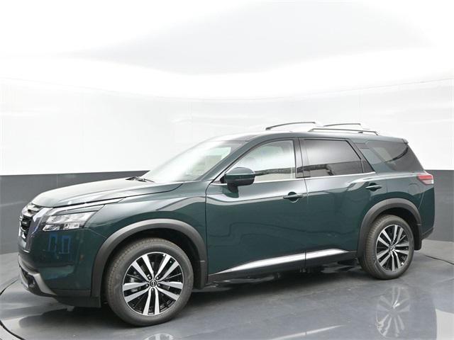 new 2025 Nissan Pathfinder car, priced at $49,794