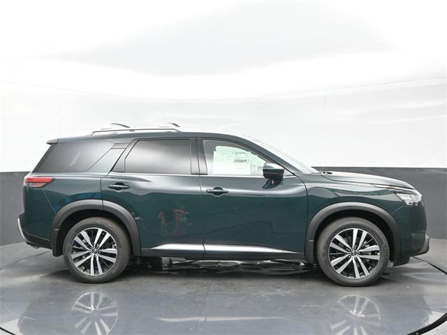 new 2025 Nissan Pathfinder car, priced at $49,794