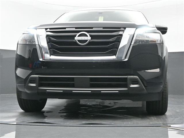 new 2025 Nissan Pathfinder car, priced at $36,789
