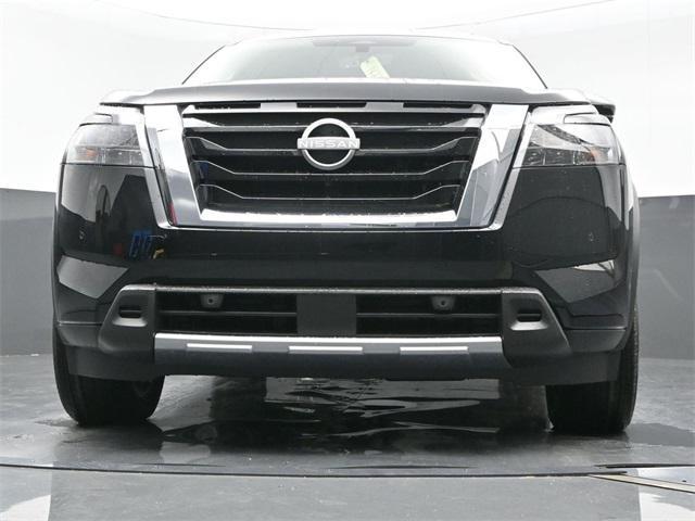 new 2025 Nissan Pathfinder car, priced at $50,654