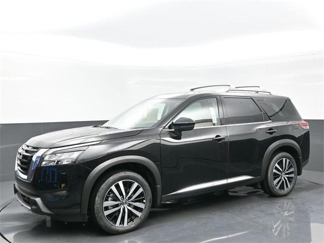 new 2025 Nissan Pathfinder car, priced at $50,654