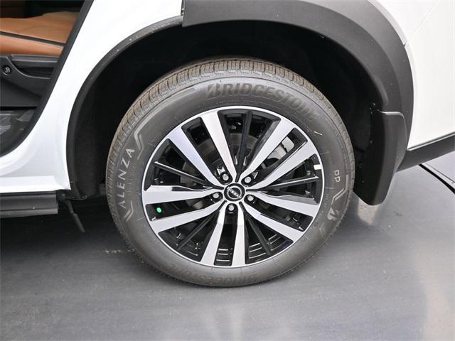 new 2025 Nissan Pathfinder car, priced at $49,286