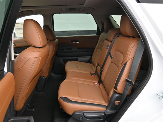 new 2025 Nissan Pathfinder car, priced at $49,286
