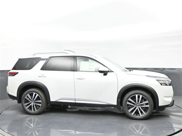 new 2025 Nissan Pathfinder car, priced at $49,286