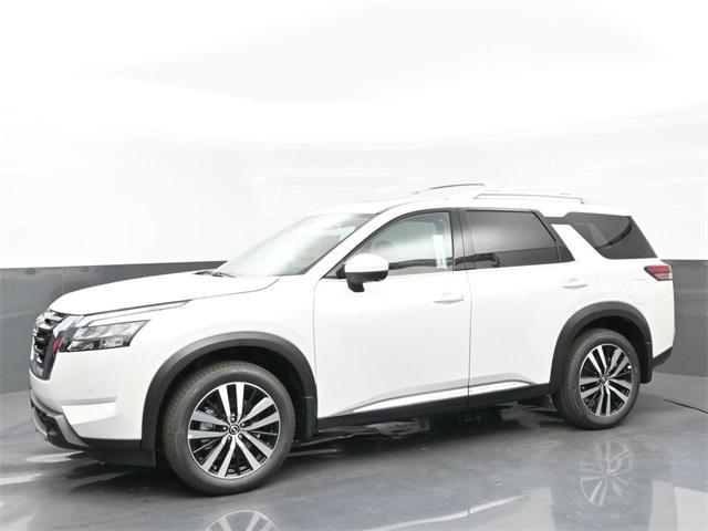 new 2025 Nissan Pathfinder car, priced at $49,286