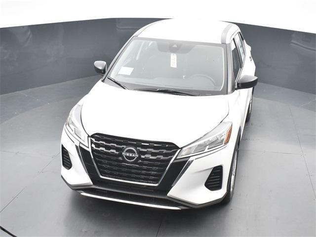 used 2024 Nissan Kicks car