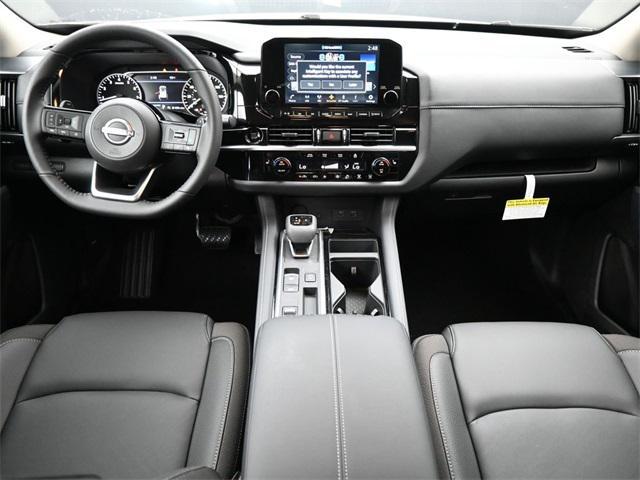 new 2025 Nissan Pathfinder car, priced at $39,953