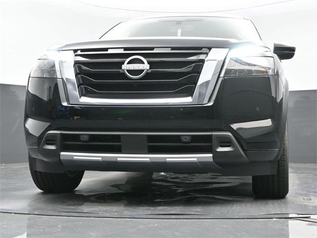 new 2025 Nissan Pathfinder car, priced at $39,953
