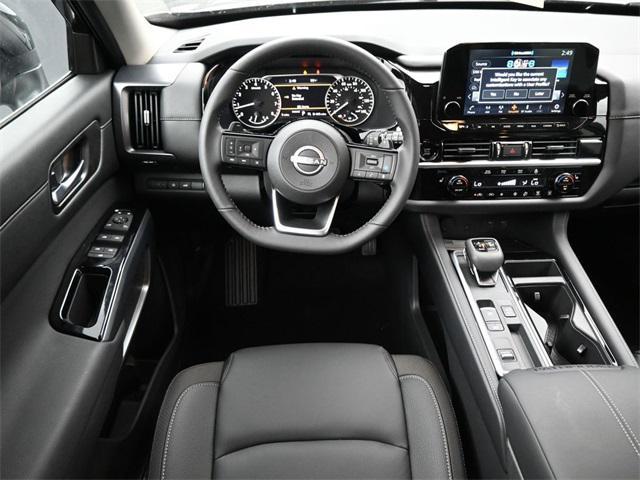 new 2025 Nissan Pathfinder car, priced at $39,953