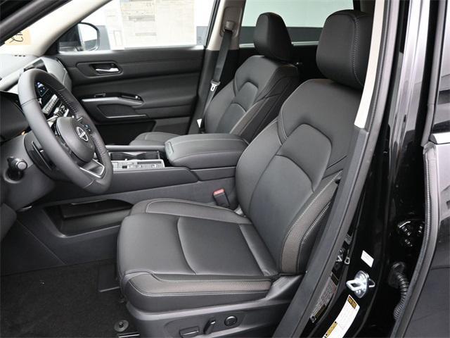 new 2025 Nissan Pathfinder car, priced at $39,953