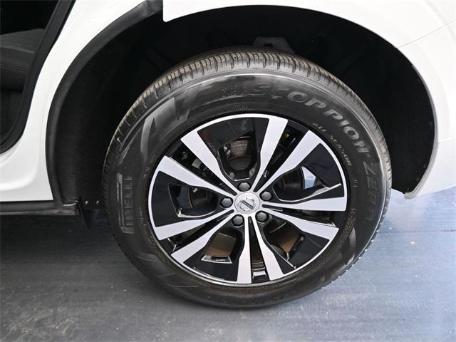 used 2023 Volvo XC60 car, priced at $34,250