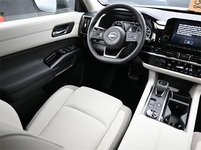 new 2025 Nissan Pathfinder car, priced at $42,871