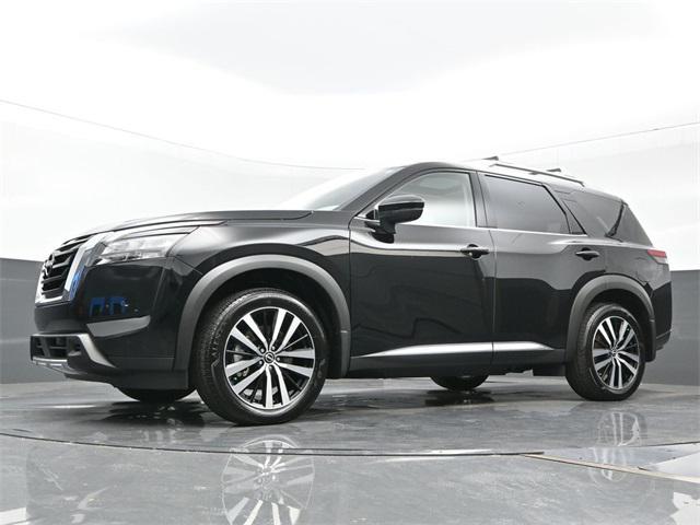 new 2025 Nissan Pathfinder car, priced at $48,554