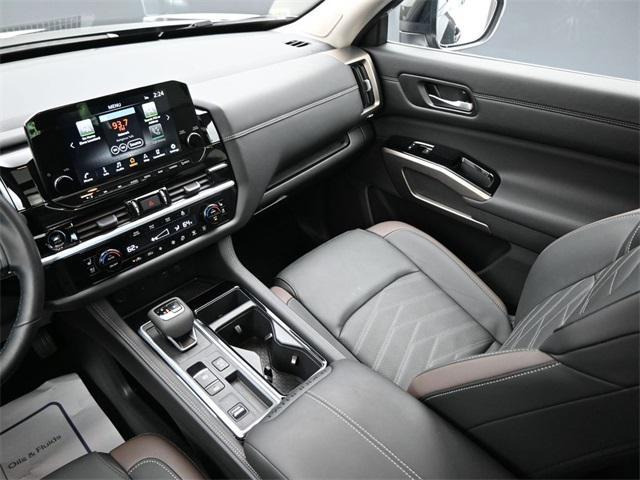 new 2025 Nissan Pathfinder car, priced at $48,554